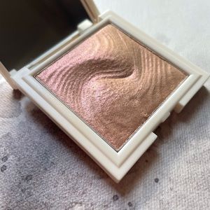 Holika Holika Crystal Crush highlighter